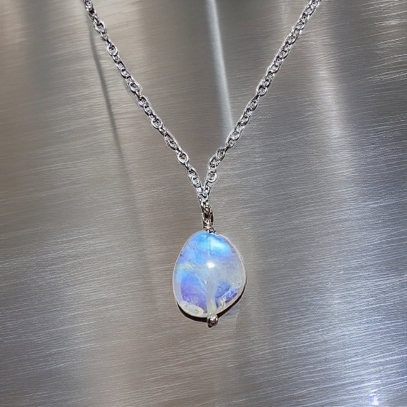 High Quality Genuine Rainbow Moonstone Pendant Necklace! - Picture 6 of 11